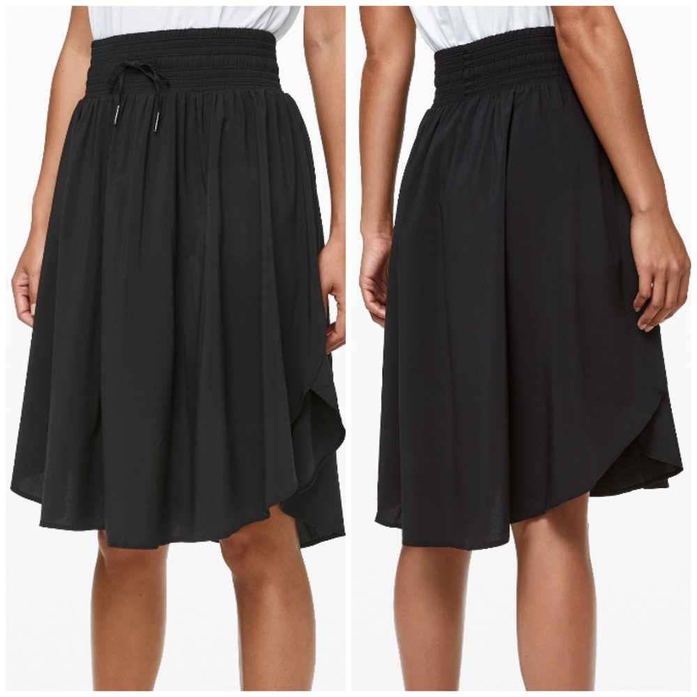 Lululemon knee length everyday skirt black NWT